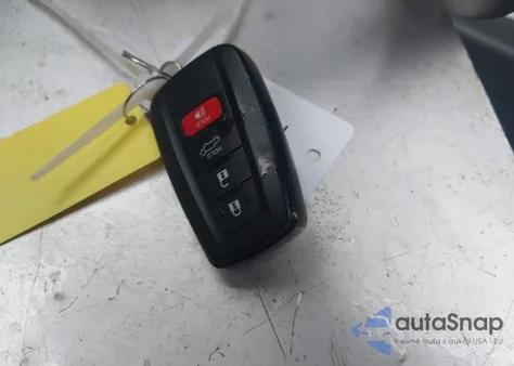 2024 Toyota Rav4 Xle из США, поврежденный, VIN JTMW1RFV0RD124550